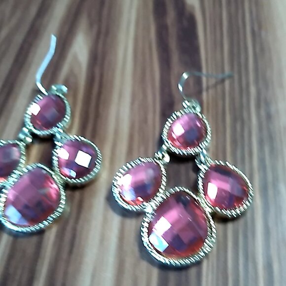 Pink Raspberry Faceted Glass Crystal Chandelier Drop Dangle Earrings - Picture 5 of 8